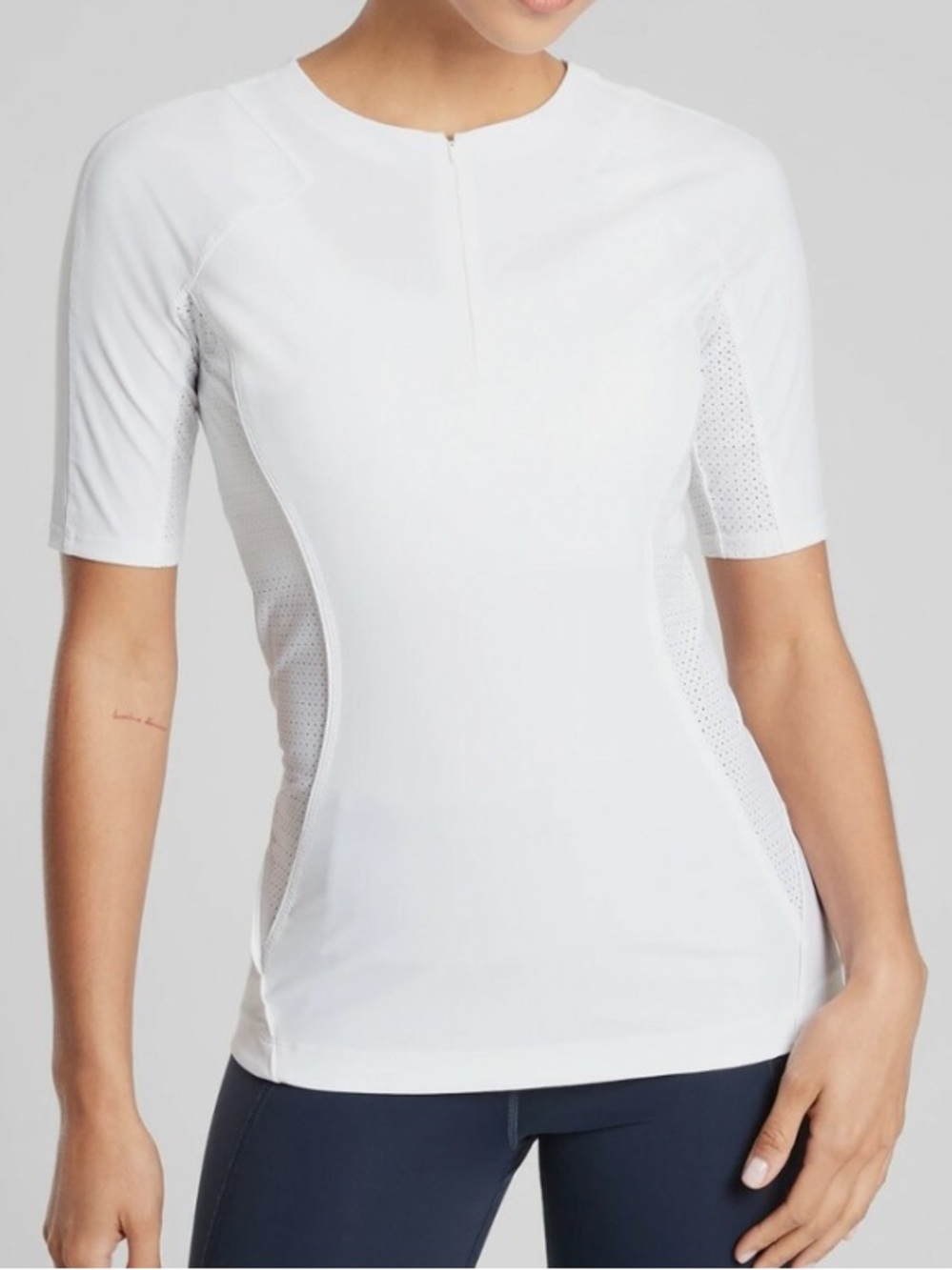 Athleta Swim Pacifica II White Short-Sleeve Zip-Front Tee Rash Guard Size Large